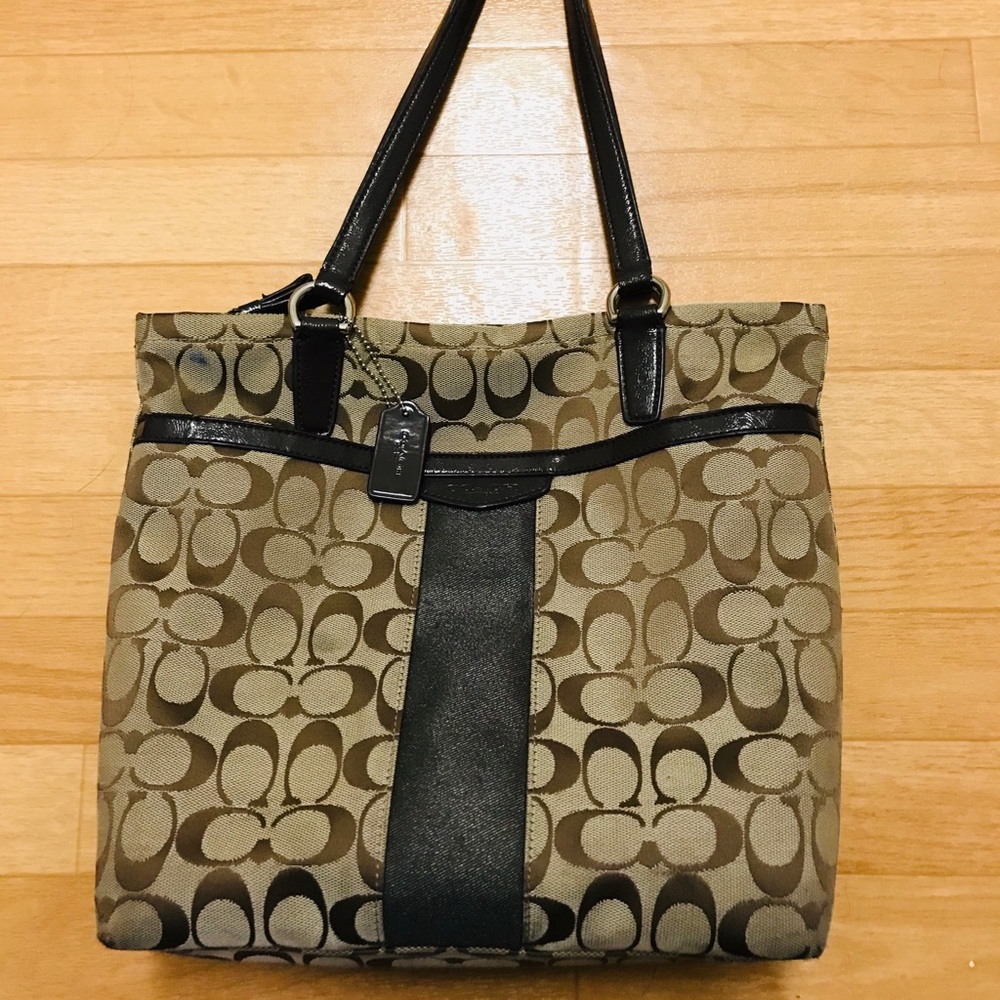Pre-owned Authentic Coach shoulder bag